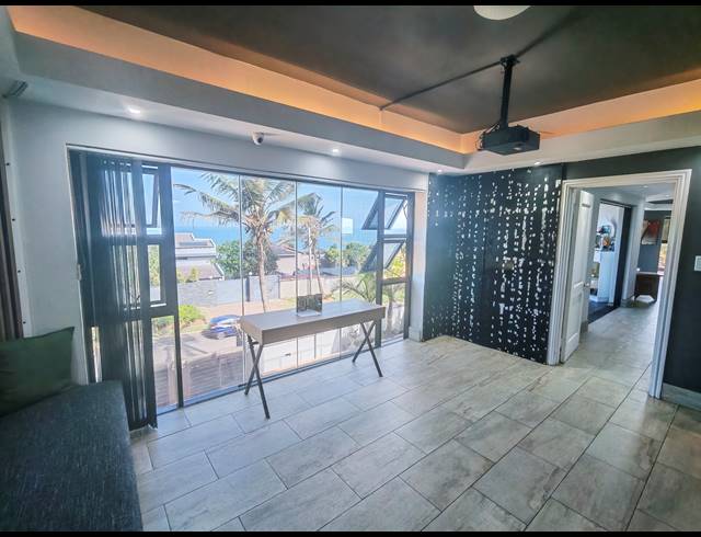 6 BEDROOM HOUSE FOR SALE IN BLUFF
